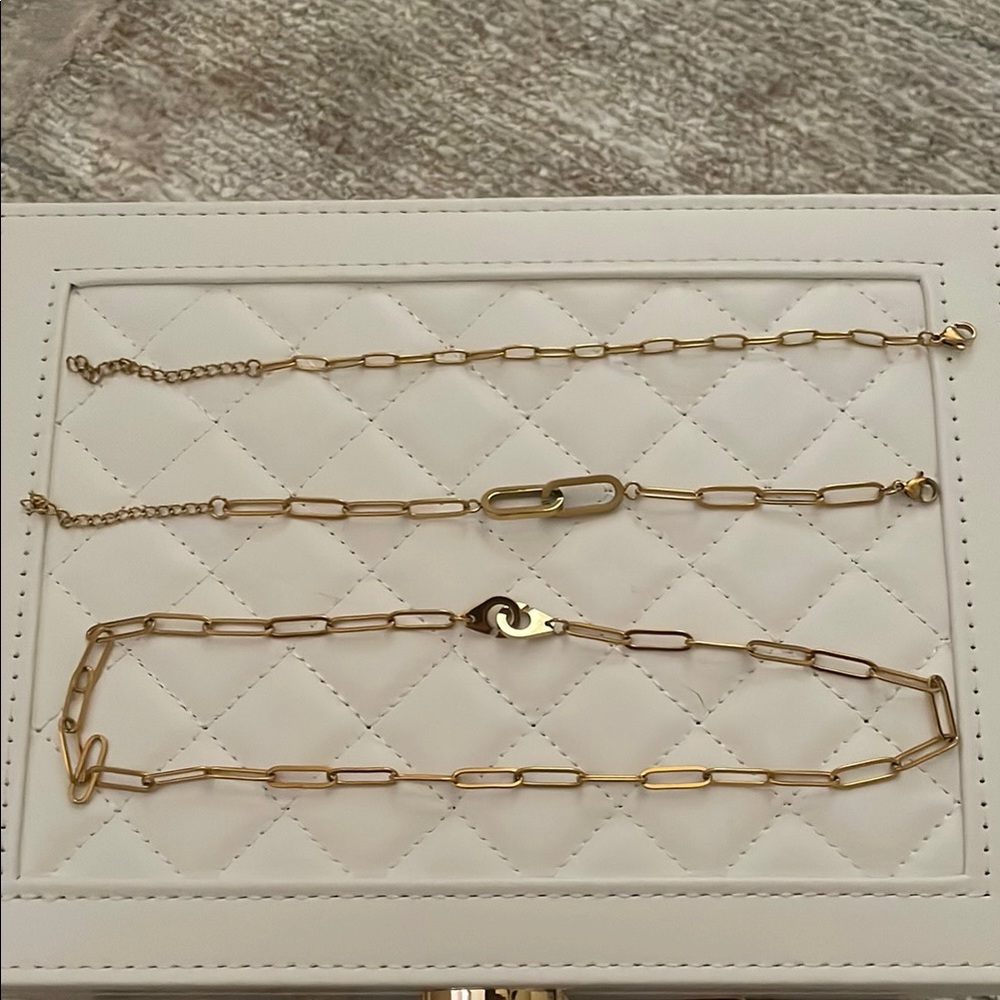 Non-Tarnish Elegant Gold Chain Necklace and Bracelet Set